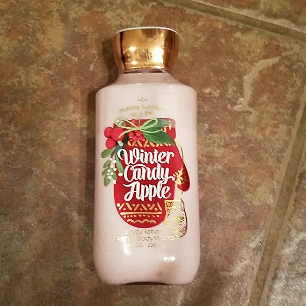 BATH&BODY WORKS WINTER CANDY APPLE LOTION